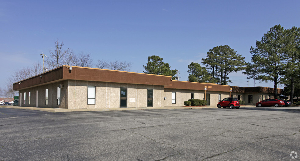 921 First Colonial Rd, Virginia Beach, VA for lease - Primary Photo - Image 2 of 2