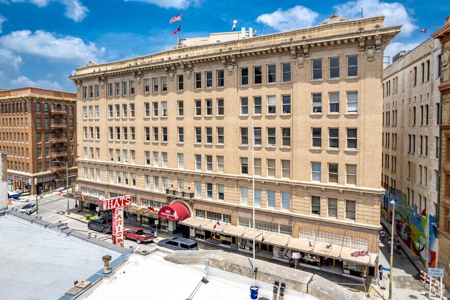 118 Broadway St, San Antonio, TX à louer - Photo du bâtiment - Image 3 de 6