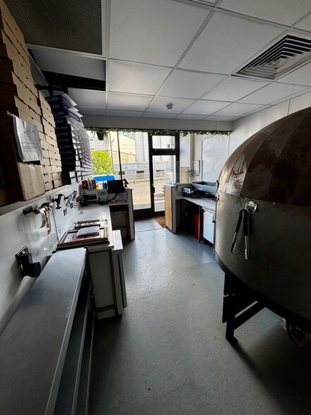 2-6 Anchorfield, Edinburgh for lease - Building Photo - Image 3 of 5