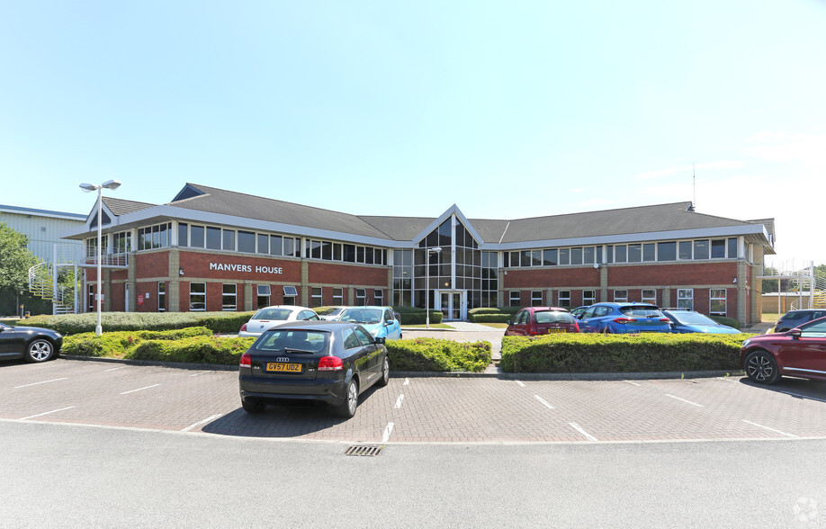 Pioneer Clos, Rotherham for lease - Primary Photo - Image 1 of 9