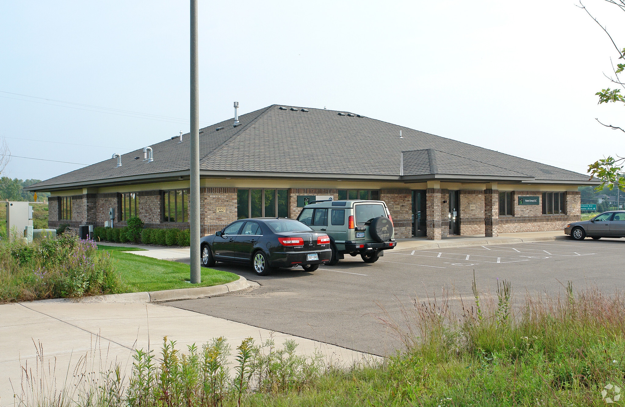 8953 33rd St N, Lake Elmo, MN for lease Primary Photo- Image 1 of 2