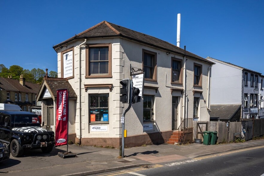 147 Brighton Rd, Redhill for sale - Building Photo - Image 2 of 19