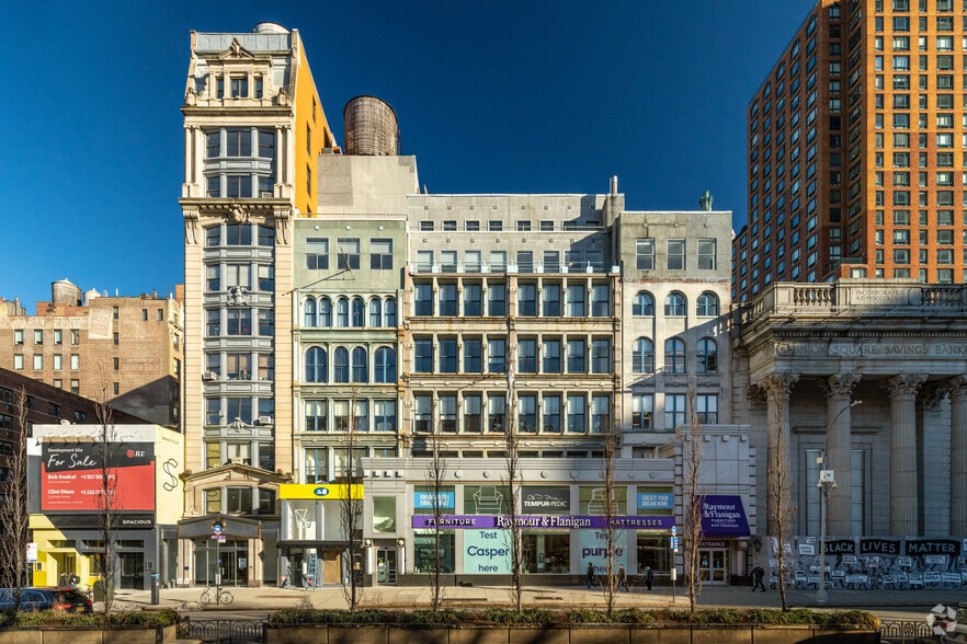24-32 Union Sq E, New York, NY for lease - Primary Photo - Image 1 of 10