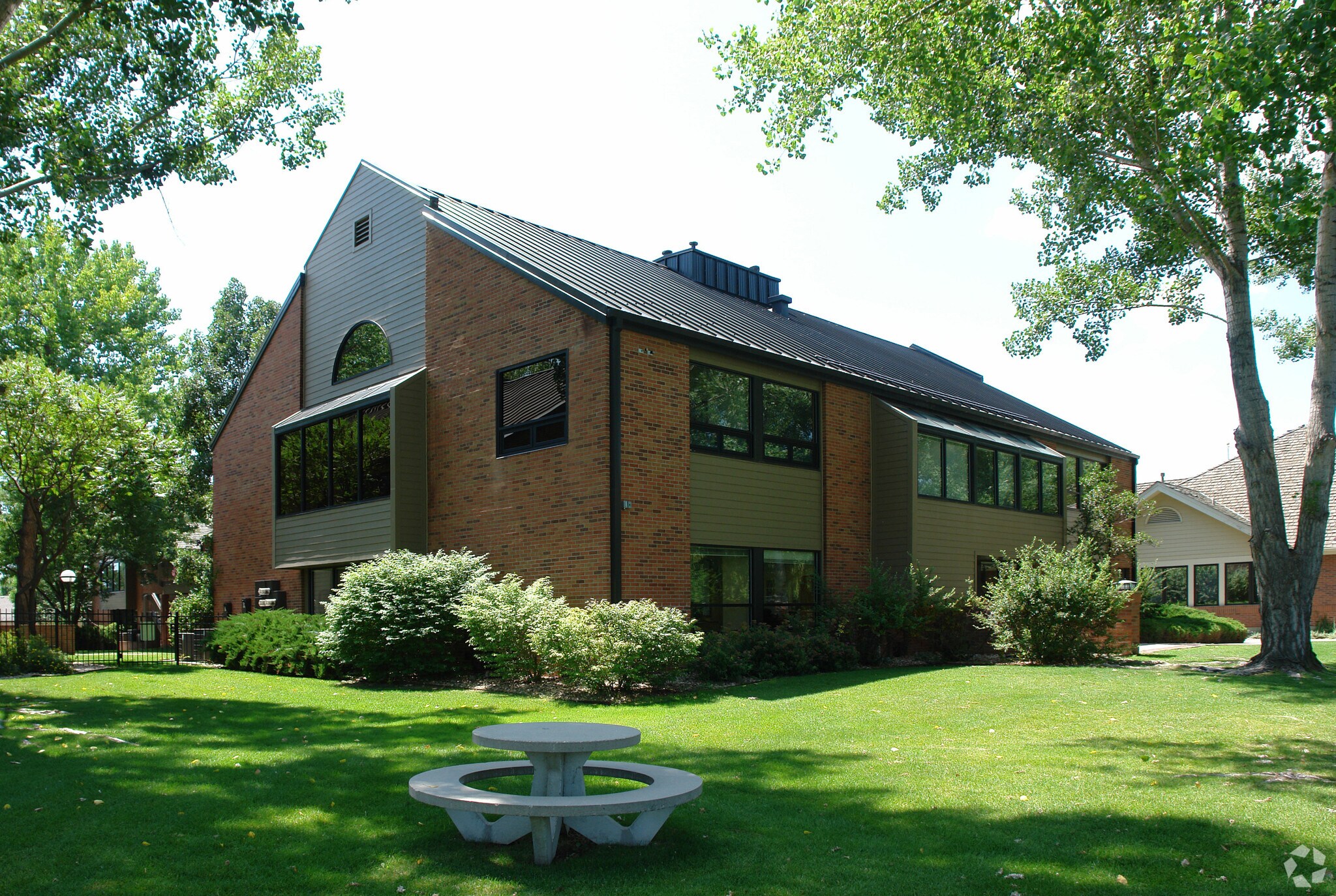 736 Whalers Way, Fort Collins, CO for lease Primary Photo- Image 1 of 12