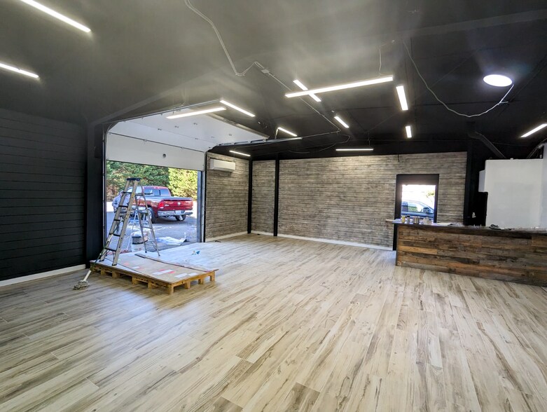 19829 S Main St, Cornelius, NC à vendre - Photo intérieure - Image 3 de 5