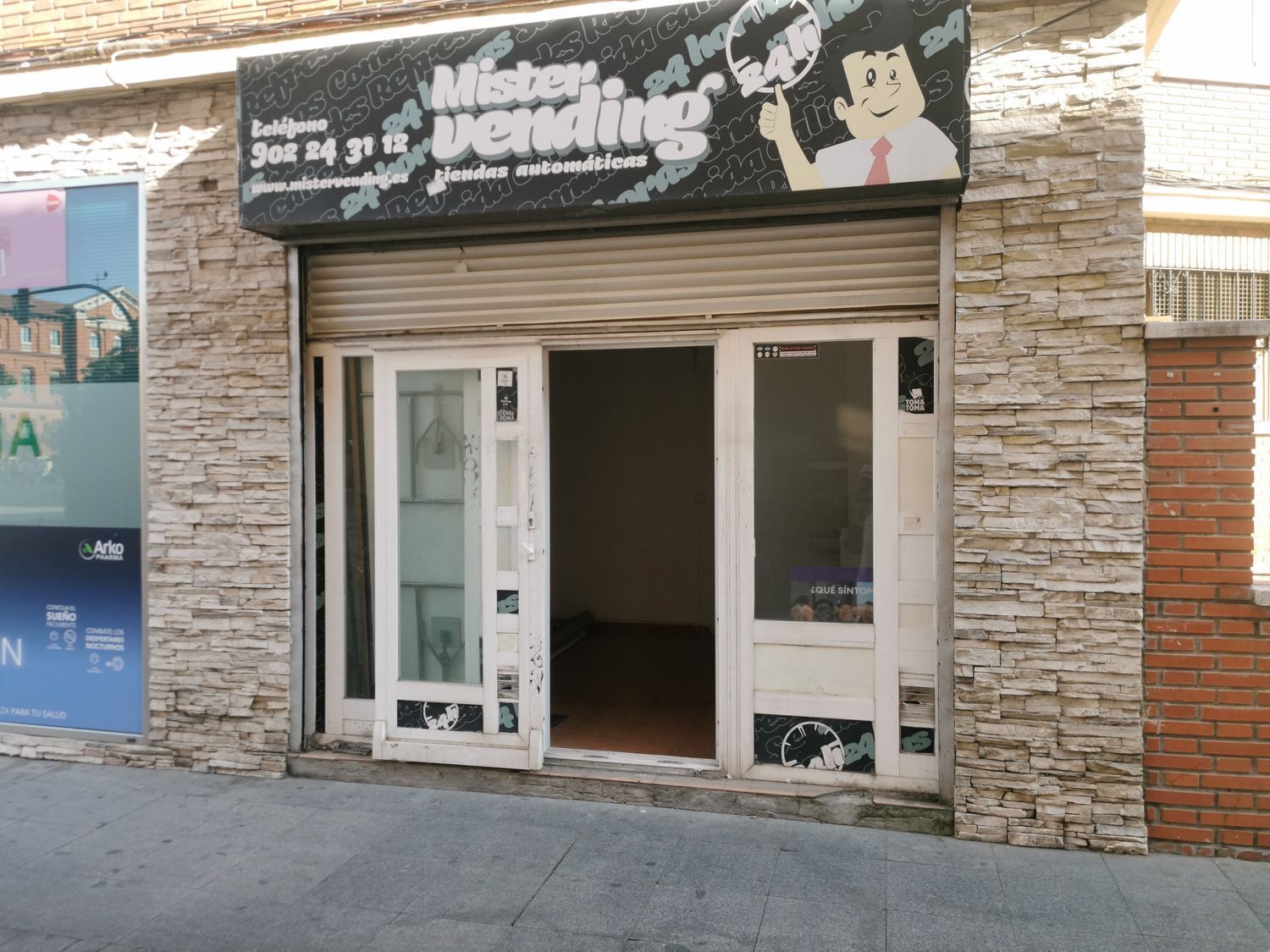 Retail in Valladolid for lease Building Photo- Image 1 of 13
