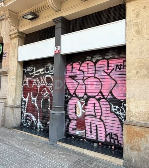 Retail in Barcelona, Barcelona for lease - Building Photo - Image 2 of 4
