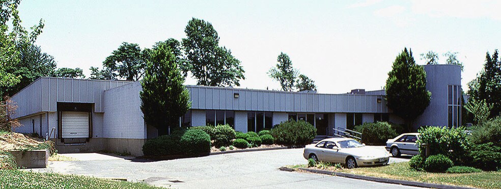 291 Pepes Farm Rd, Milford, CT à vendre - Photo principale - Image 3 de 11