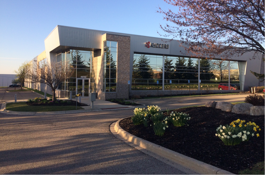 46723 5 Mile Rd, Plymouth, MI à louer - Photo du bâtiment - Image 1 de 4