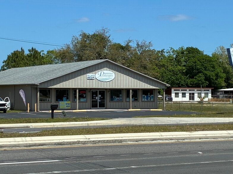 3480 Gulf Breeze Pky, Gulf Breeze, FL for sale - Building Photo - Image 1 of 11