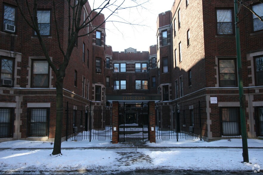 2315-2329 E 70th St, Chicago, IL à vendre - Photo du bâtiment - Image 3 de 5