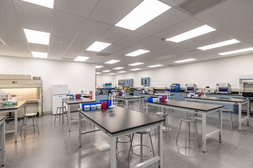 200-206 Welsh Rd, Horsham Township, PA à louer - Photo intérieure - Image 3 de 11