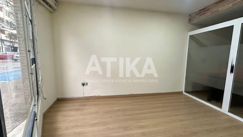 Office in Ontinyent, Valencia for lease - Interior Photo - Image 2 of 6