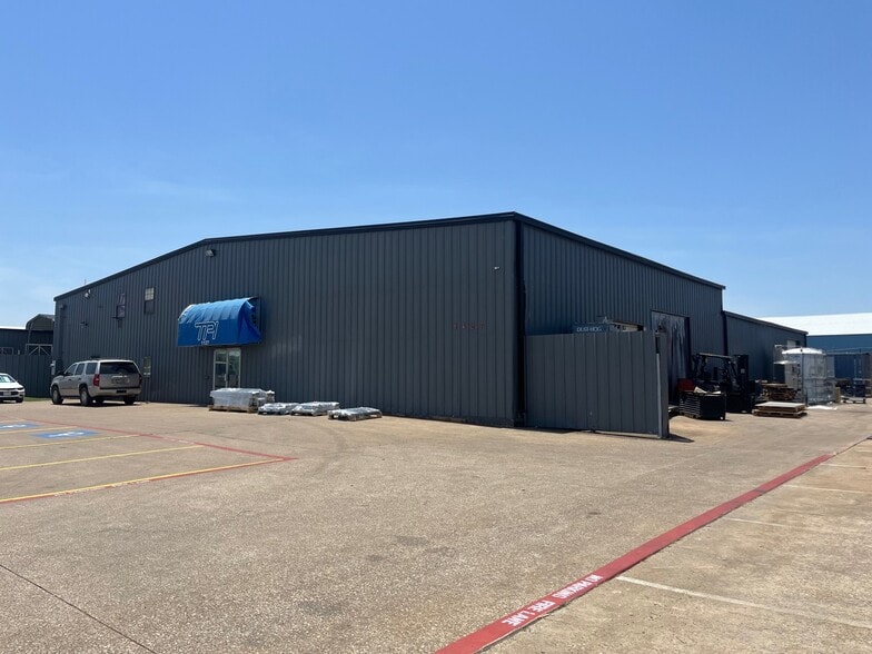 1127 N 1st St, Garland, TX for sale - Building Photo - Image 2 of 5