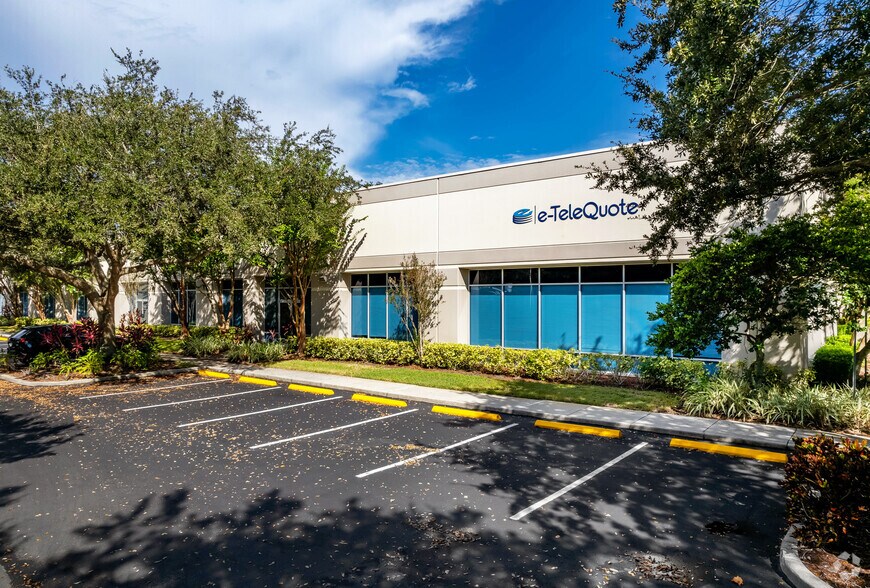 5655-5729 Rio Vista Dr, Clearwater, FL for sale - Building Photo - Image 3 of 9