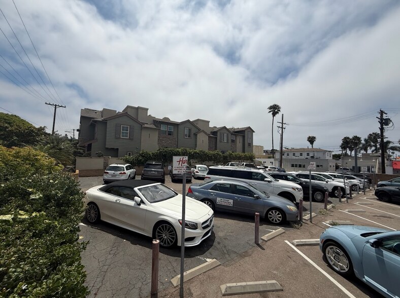 7542 Herschel Ave, La Jolla, CA à vendre - Photo du bâtiment - Image 2 de 20