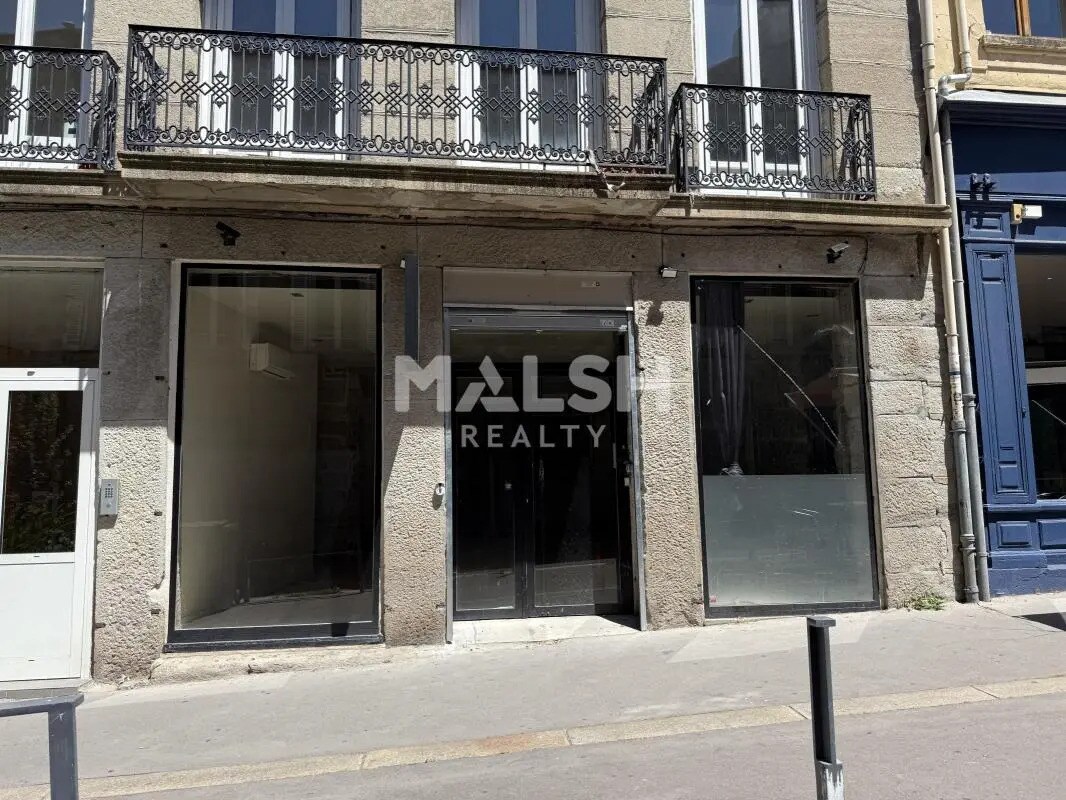 Retail in Saint-Étienne for lease Building Photo- Image 1 of 8