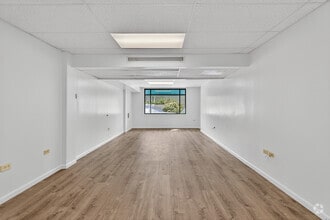 345 Royal Hawaiian Ave, Honolulu, HI for lease Interior Photo- Image 2 of 7