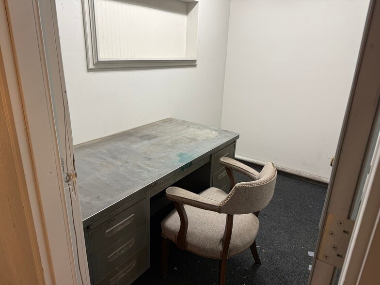 80 Oliver St, Wisconsin Rapids, WI for lease - Building Photo - Image 3 of 19