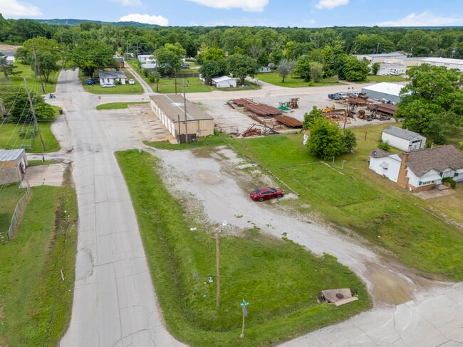 1745 W Hensley Blvd, Bartlesville, OK à louer - Photo du bâtiment - Image 3 de 10