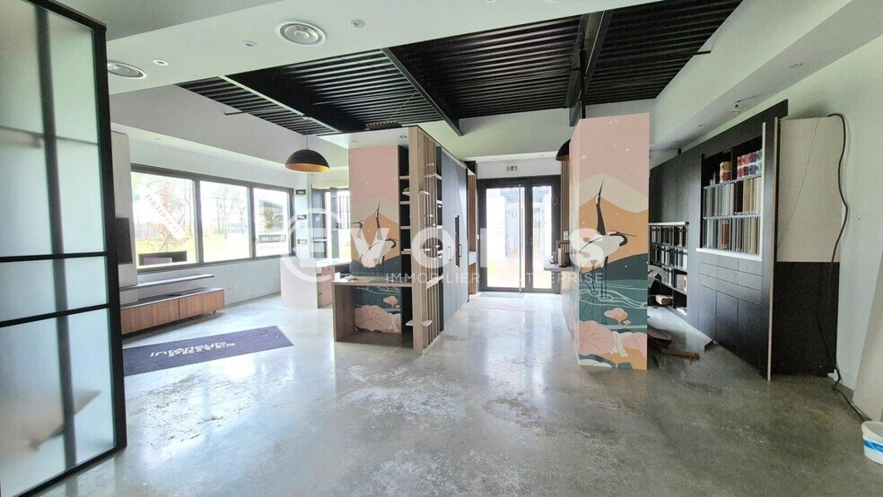 Office in Serris for lease - Interior Photo - Image 2 of 5
