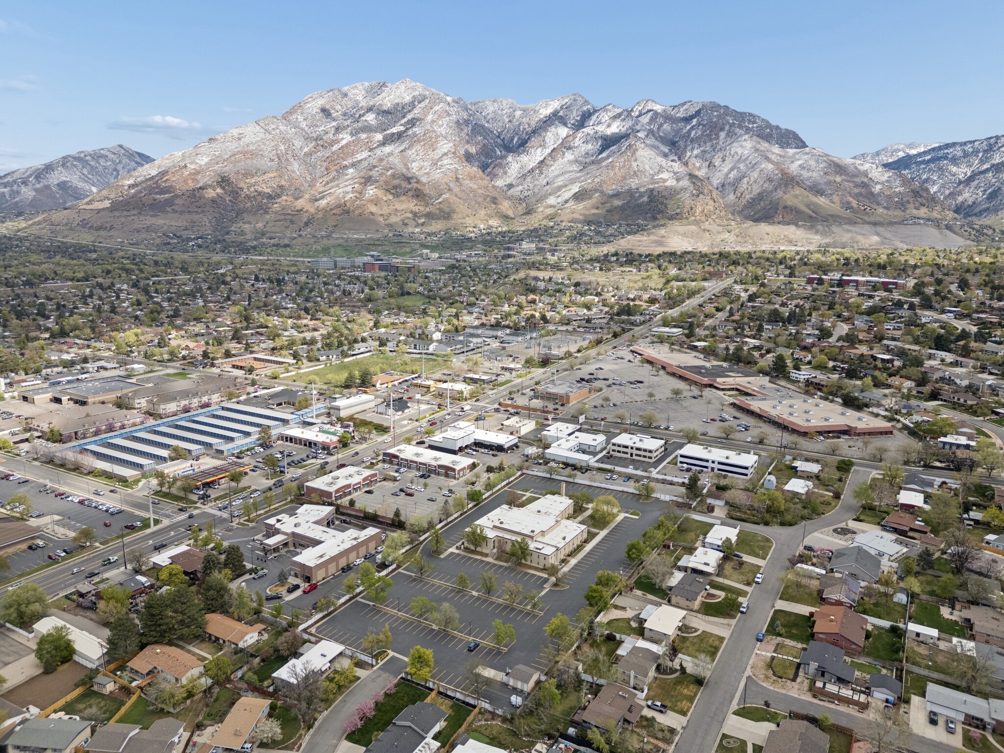7075 2260 E, Cottonwood Heights, UT à vendre Photo principale- Image 1 de 5