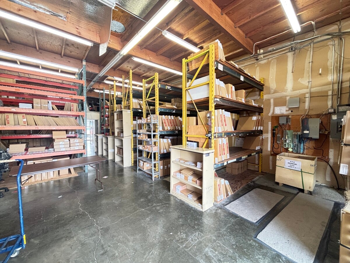 200 Valley Dr, Brisbane, CA 94005 - Unit 34 - - Interior Photo - Image 1 of 3