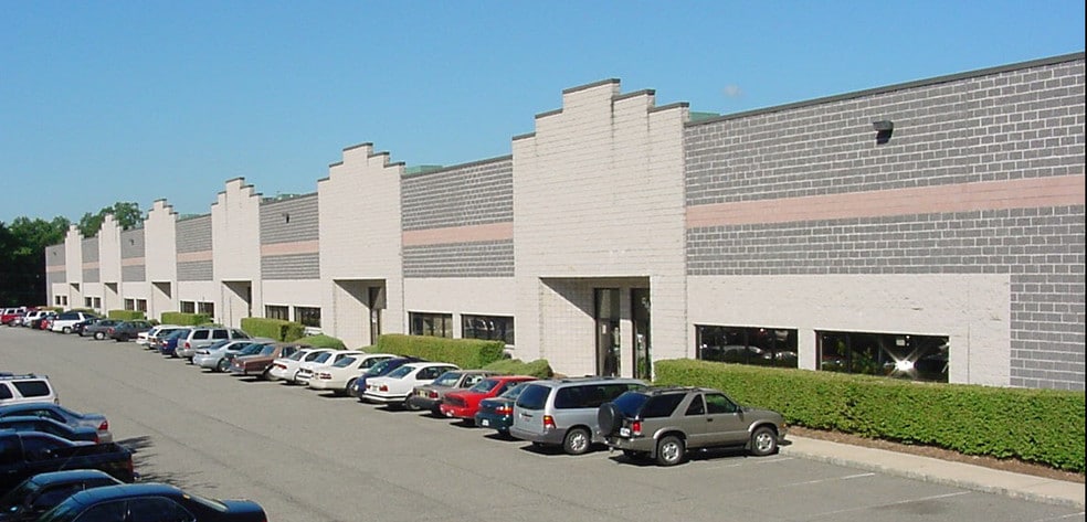 385 Franklin Ave, Rockaway, NJ for lease - Building Photo - Image 2 of 5