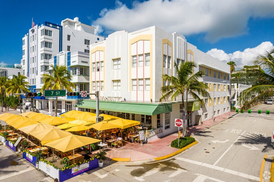 660 Ocean Dr, Miami Beach, FL for sale - Primary Photo - Image 2 of 21