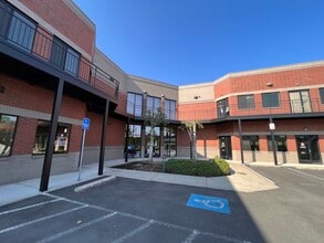 9975 SW Frewing St, Tigard, OR for lease Interior Photo- Image 1 of 6