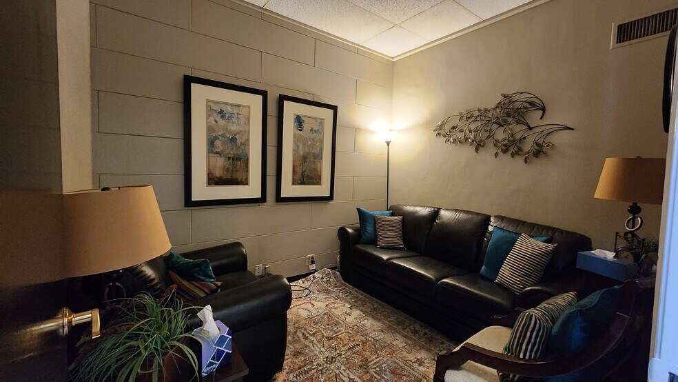 4364-4404 Eagle Rock Blvd, Los Angeles, CA à louer - Photo du bâtiment - Image 2 de 5