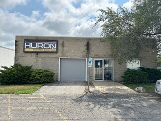 Plus de détails pour 47 E Kenyon Rd, Champaign, IL - Bureau à louer