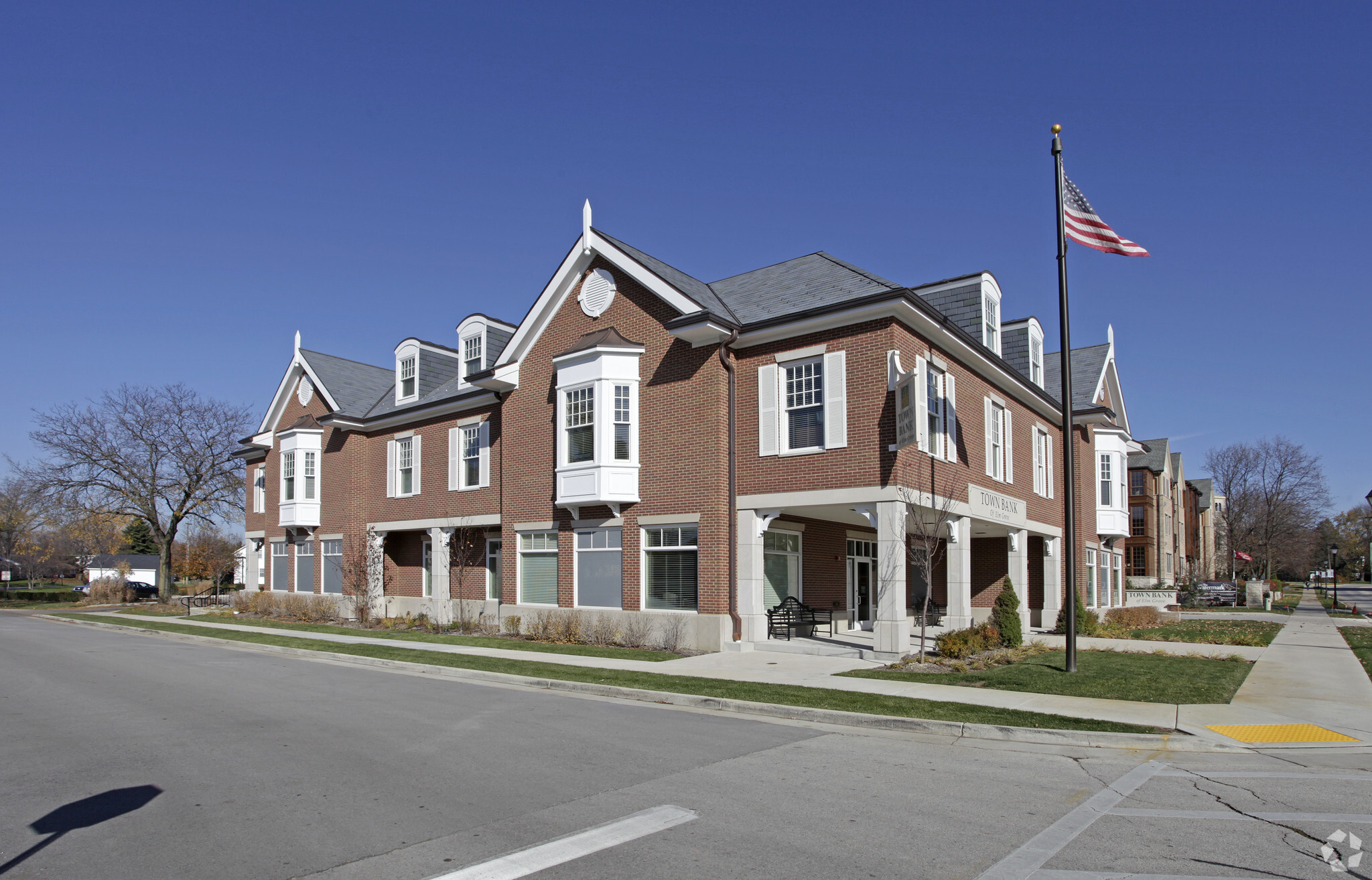 13150 Watertown Plank Rd, Elm Grove, WI for lease Building Photo- Image 1 of 5