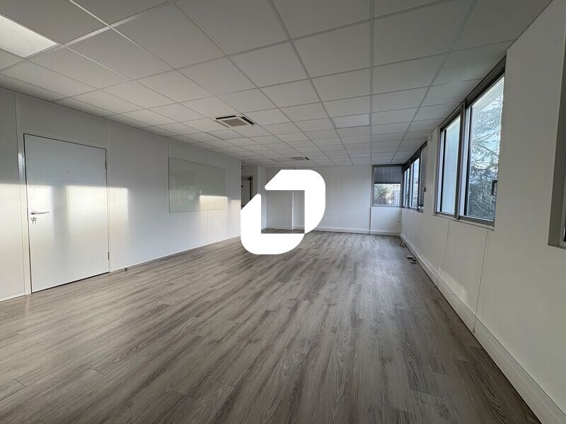 Bureau dans Vélizy-Villacoublay à vendre Photo intérieure- Image 1 de 7