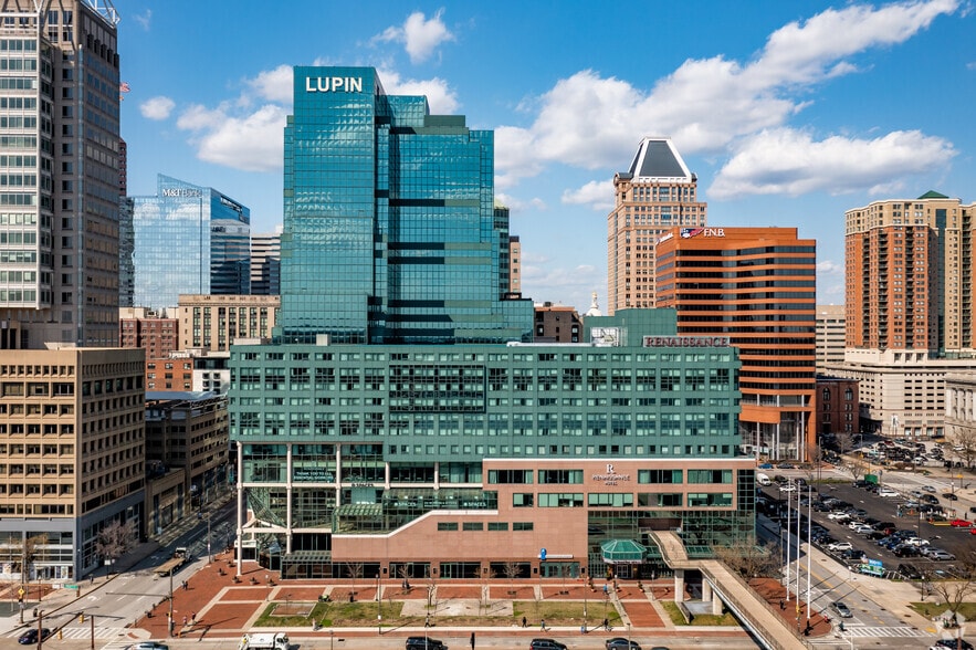 111 S Calvert St, Baltimore, MD à louer - Photo du bâtiment - Image 2 de 9