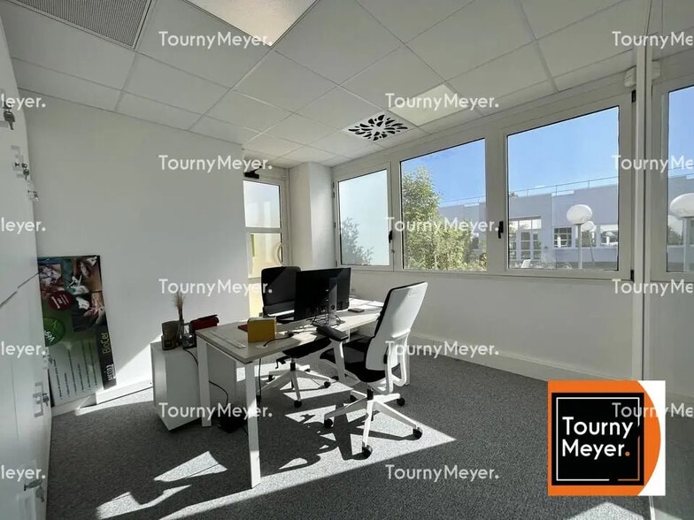 Office in Mérignac for lease - Interior Photo - Image 3 of 12
