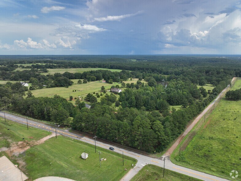 49.16 Acres | Dev Opportunity | Lone Oak portefeuille de 2 propriétés à vendre sur LoopNet.ca - Communauté Matterport - Image 2 de 19