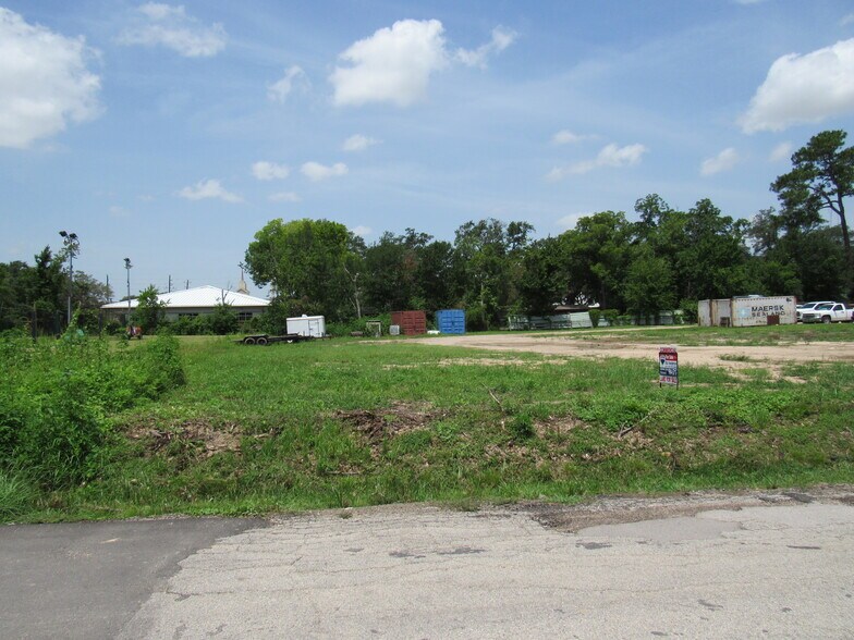 1001 Airline Dr, Katy, TX à vendre - Photo du bâtiment - Image 2 de 10