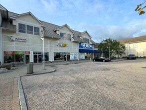 Post Rd, North Kingstown, RI for lease Building Photo- Image 1 of 2