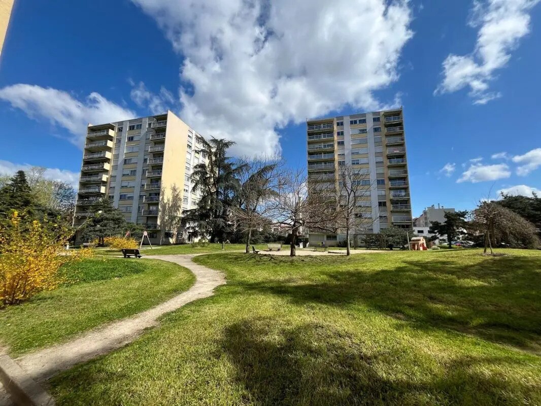 67 Rue Bataille, Lyon for sale Building Photo- Image 1 of 9