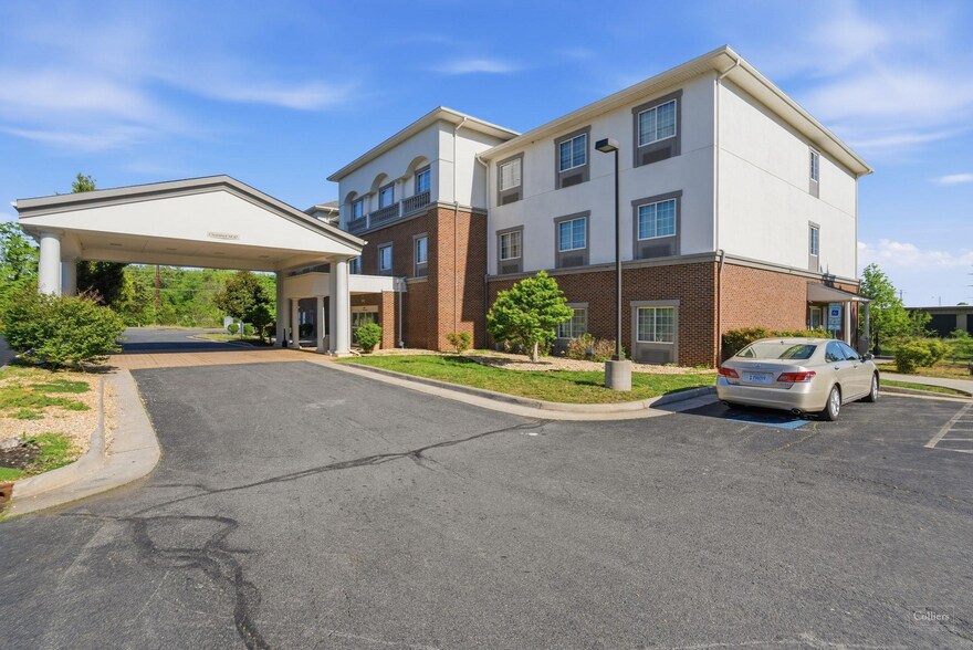 334 Caroline St, Orange, VA à vendre - Photo du bâtiment - Image 2 de 24