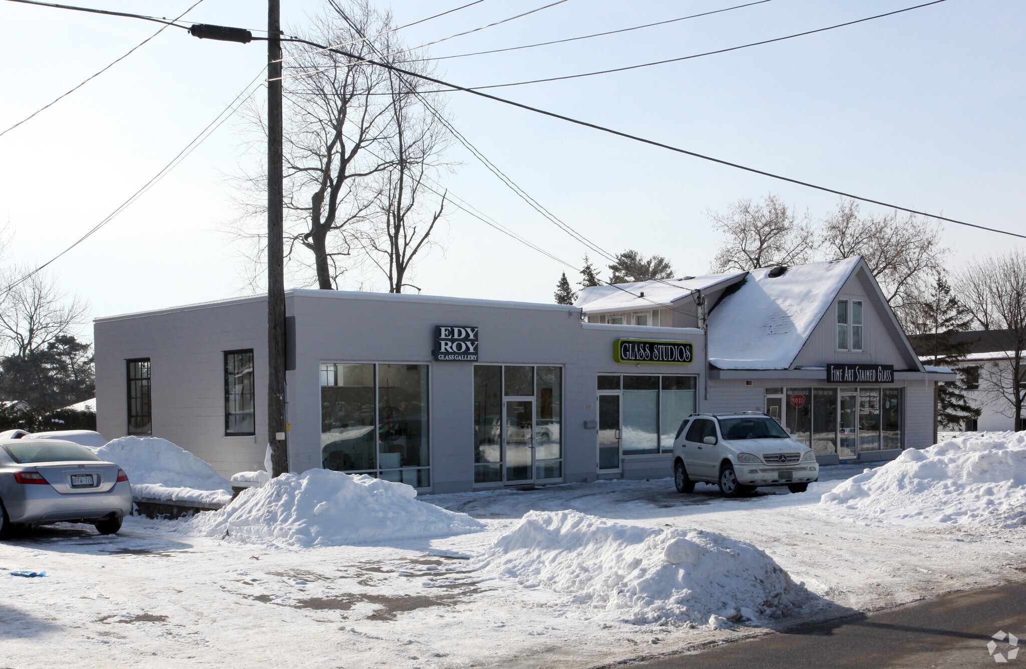 654 Spring Gardens Rd, Burlington, ON for sale Primary Photo- Image 1 of 1