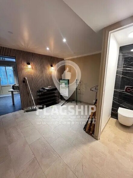 Retail in Mareuil-lès-Meaux for lease - Interior Photo - Image 3 of 9