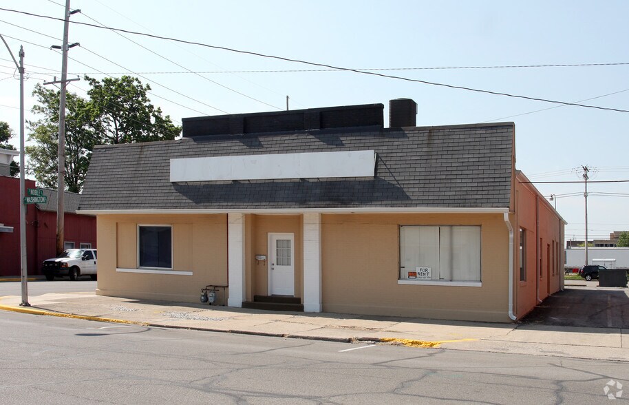 159 E Washington St, Shelbyville, IN à vendre - Photo principale - Image 1 de 3