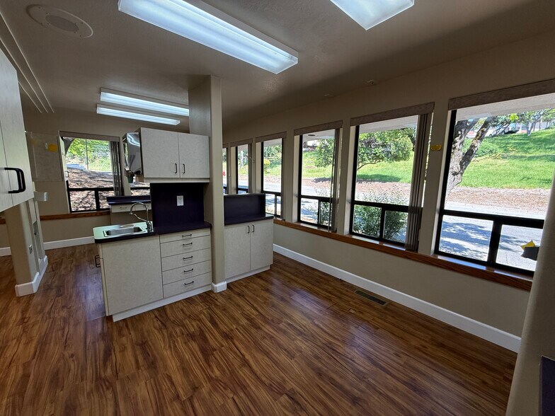 2916 Tunnel St, Placerville, CA à vendre - Photo du bâtiment - Image 3 de 10