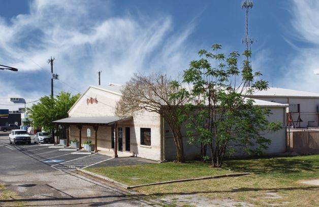 5207 McCullough Ave, San Antonio, TX for sale - Building Photo - Image 1 of 1