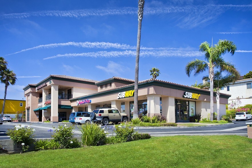 730 S Pacific Coast Hwy, Redondo Beach, CA à louer - Photo du bâtiment - Image 1 de 3