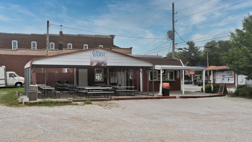 8 IN-145, Birdseye, IN à vendre - Photo du bâtiment - Image 3 de 16