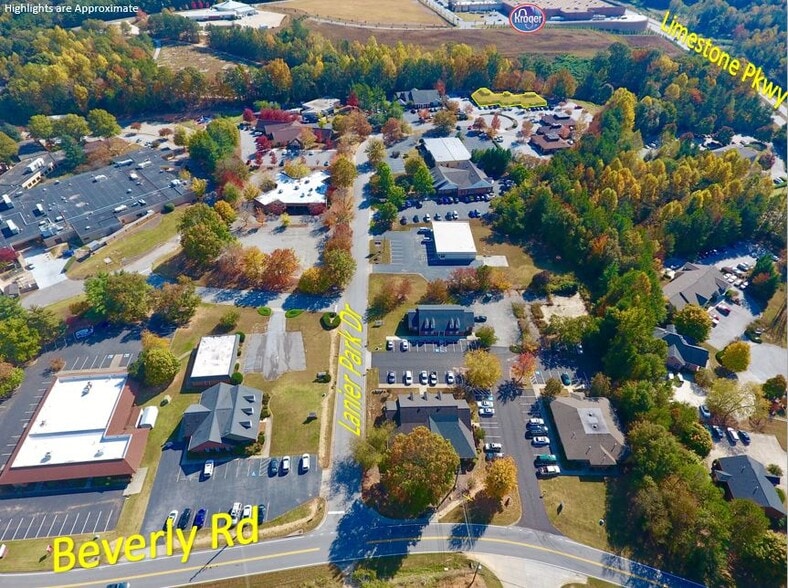 660 Lanier Park Dr, Gainesville, GA à vendre - Photo du bâtiment - Image 2 de 17