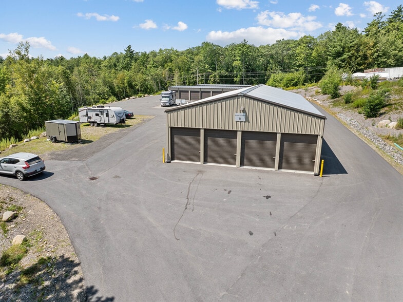 30 Waterford Pl, Laconia, NH for sale - Building Photo - Image 2 of 21